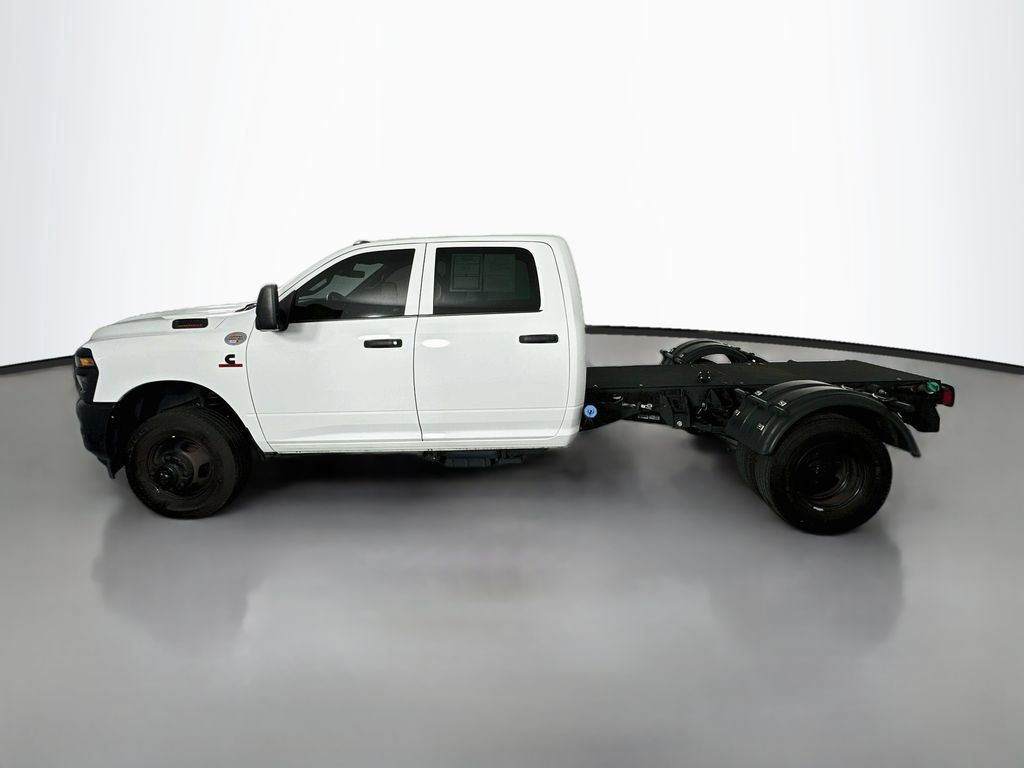Used 2025 RAM 3500 Tradesman AWD/4WD image 4