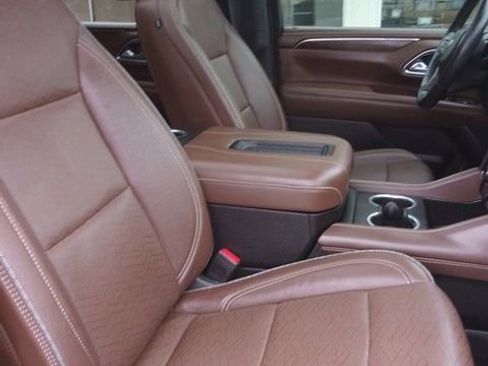 Used 2021 Chevrolet Tahoe High Country w/ Premium Package image 43