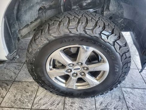 Used 2018 Ford F150 XLT w/ Equipment Group 302A Luxury AWD/4WD image 10