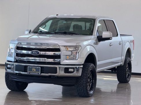 Used 2017 Ford F150 Lariat image 3