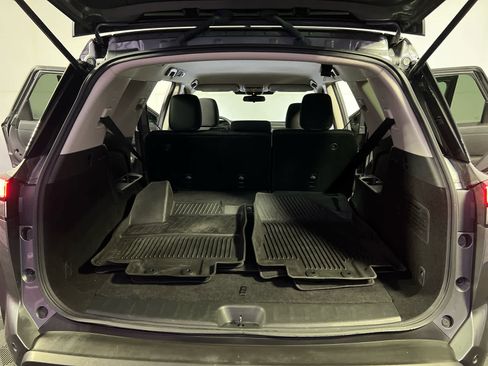 Used 2023 Nissan Pathfinder S image 19