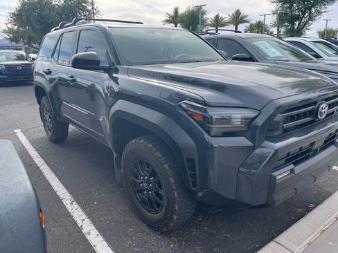 Used 2025 Toyota 4Runner SR5 AWD/4WD image 3