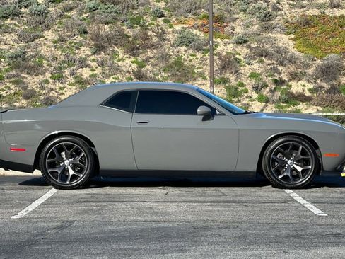 Used 2019 Dodge Challenger GT image 2