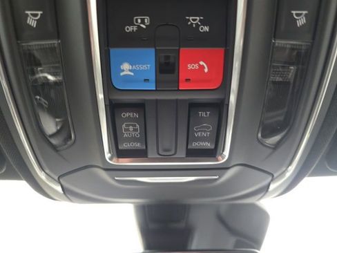 New 2026 Jeep Grand Cherokee Altitude AWD/4WD image 26