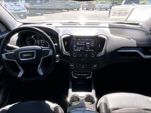 Used 2024 GMC Terrain SLT FWD image 15
