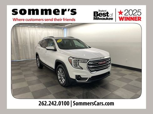 Used 2024 GMC Terrain SLT w/ LPO, Floor Liner Package image 1