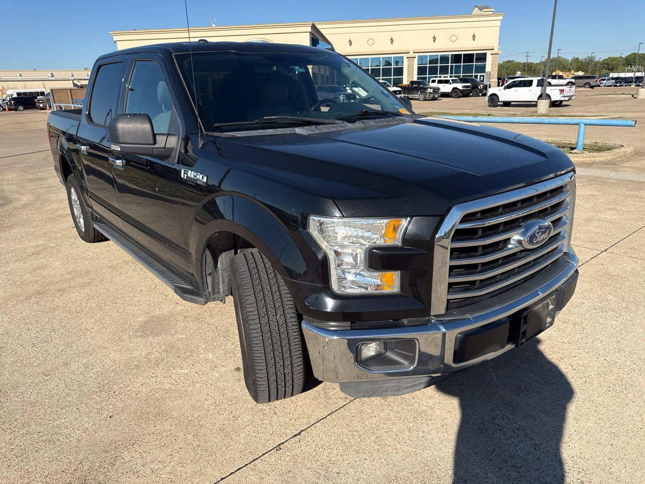 Used 2015 Ford F150 XLT w/ Equipment Group 302A Luxury RWD image 19