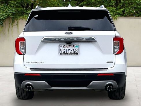 Used 2023 Ford Explorer Platinum w/ Technology Package RWD image 6