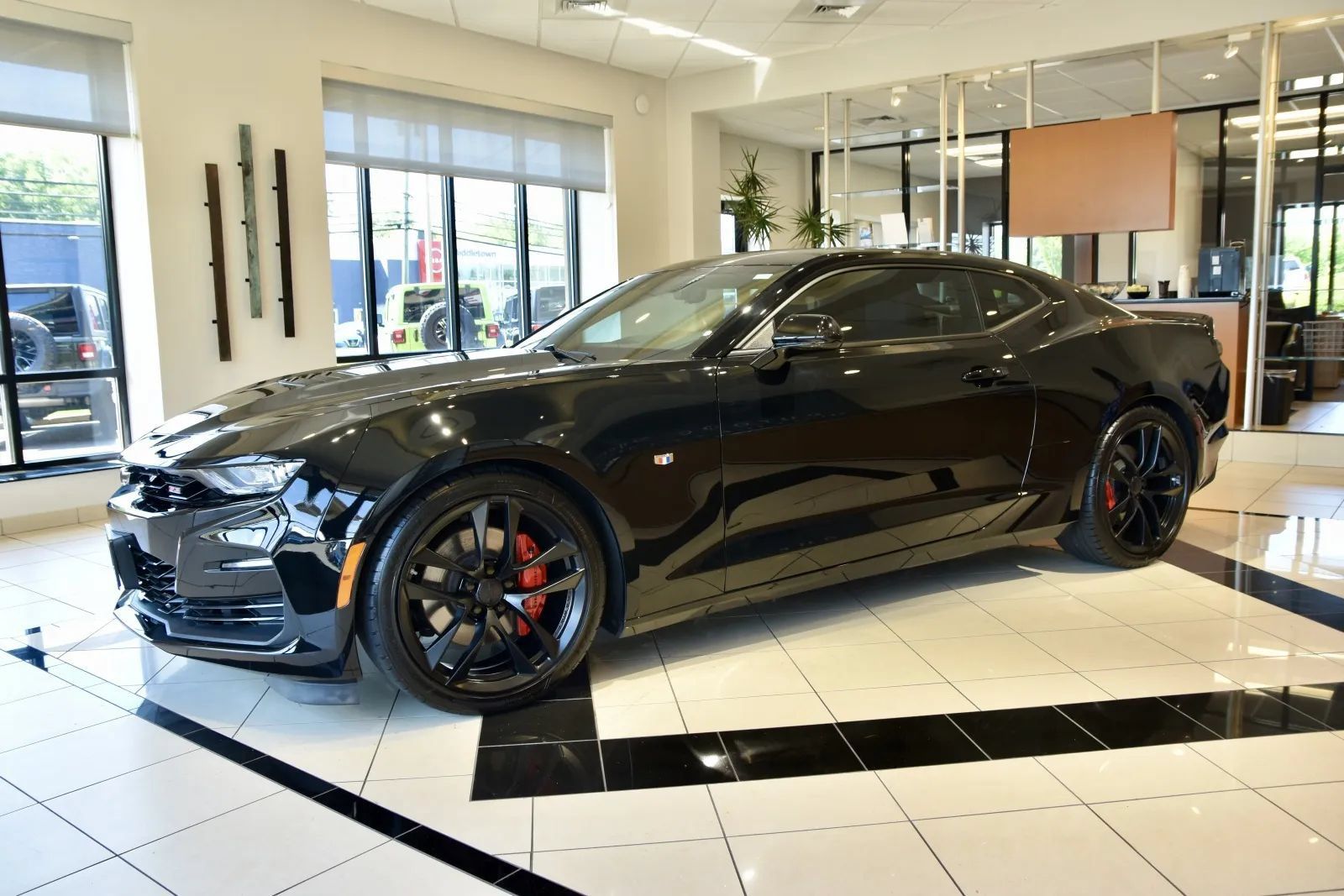 Used 2023 Chevrolet Camaro SS RWD image 3
