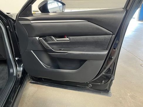 Used 2025 MAZDA CX-50 AWD 2.5 S w/ Preferred Package image 13