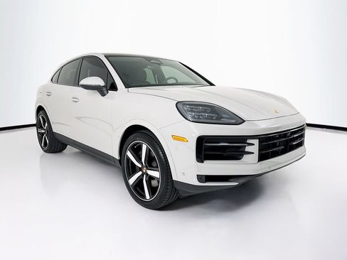 New 2026 Porsche Cayenne Coupe AWD/4WD image 7