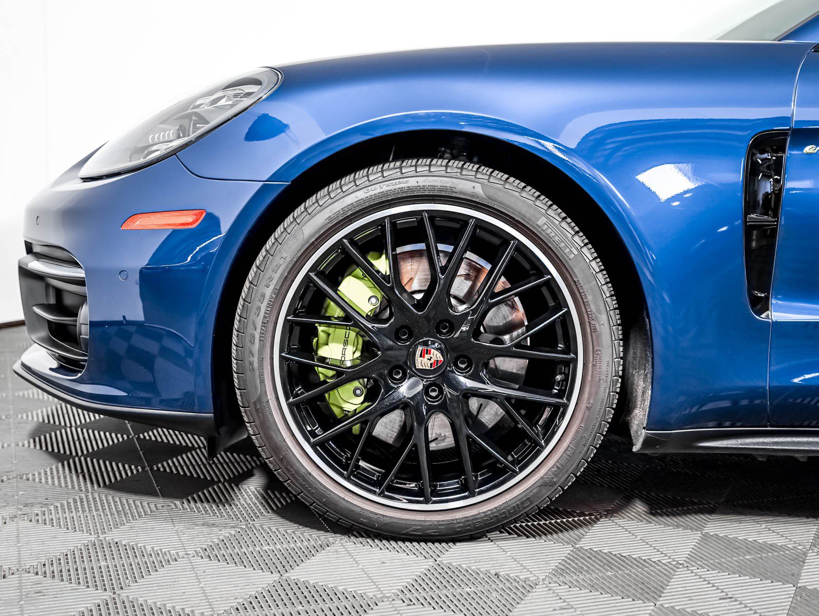 Certified 2023 Porsche Panamera 4 AWD/4WD image 14