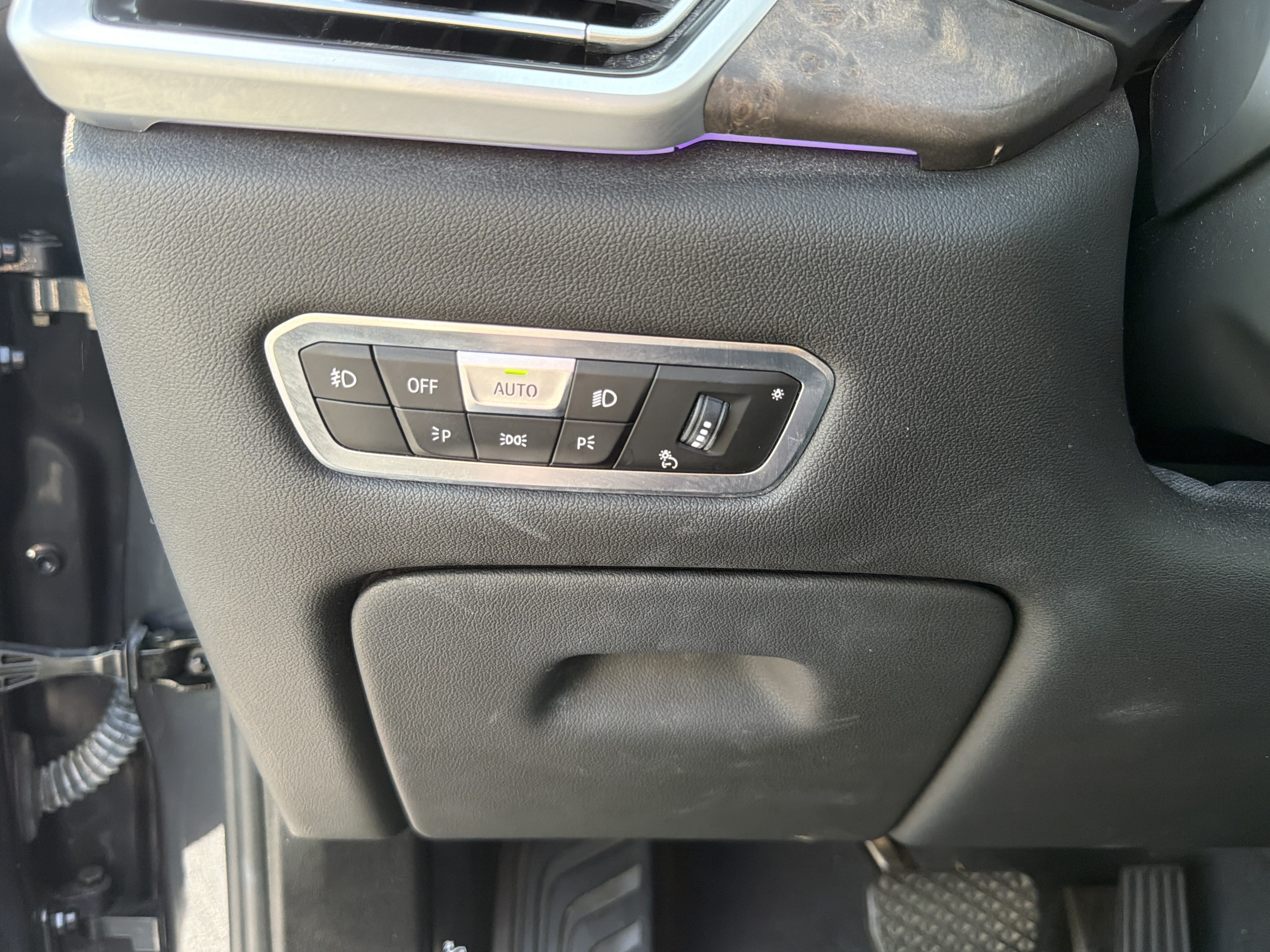 Used 2021 BMW X5 sDrive40i w/ Premium Package RWD image 30