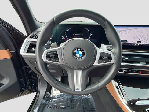 Used 2024 BMW X5 xDrive40i w/ M Sport Package AWD/4WD image 38