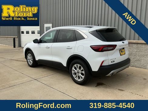 Used 2023 Ford Escape Active AWD/4WD image 3