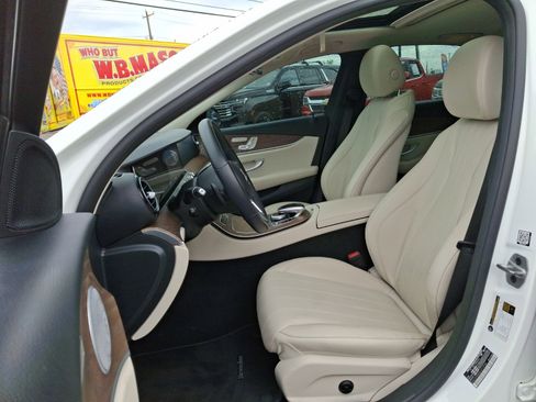 Used 2020 Mercedes-Benz E 350 4MATIC Sedan image 13