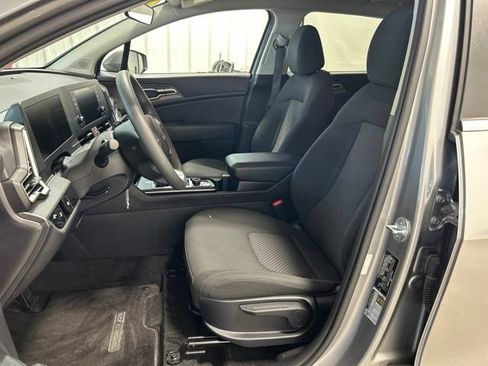 Used 2023 Kia Sportage LX AWD/4WD image 13