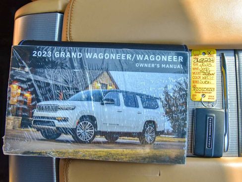 Certified 2023 Jeep Grand Wagoneer Series III AWD/4WD image 22