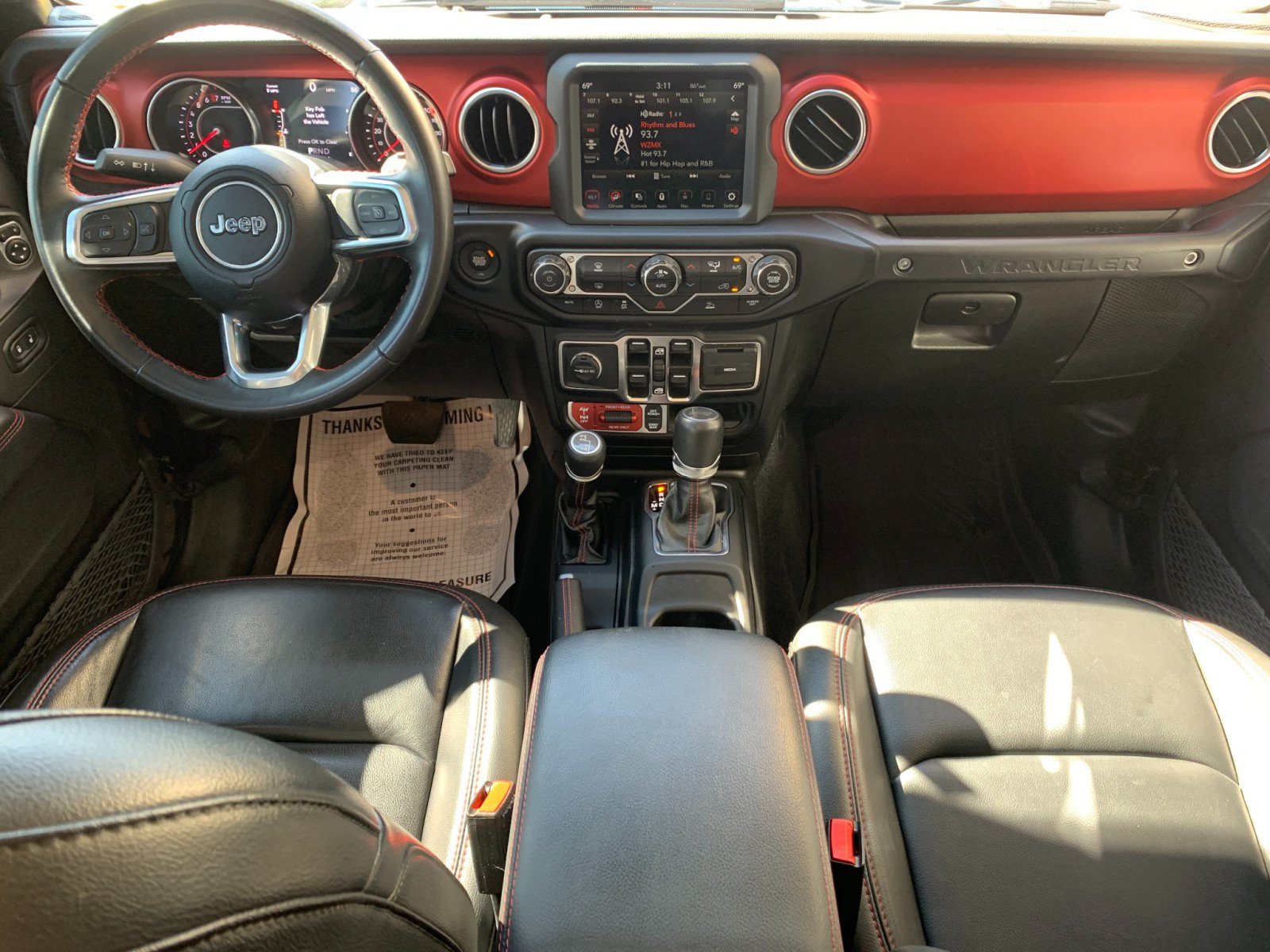 Used 2022 Jeep Wrangler Unlimited Rubicon AWD/4WD image 30