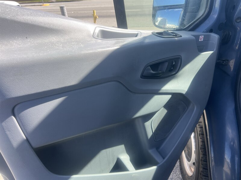 Used 2019 Ford Transit 250 148 High Roof Extended RWD image 15