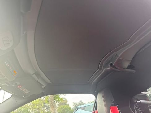 Used 2021 Chevrolet Corvette Stingray Preferred Cpe w/ 2LT image 21