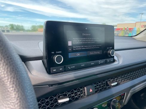 Used 2024 Honda Accord EX image 9