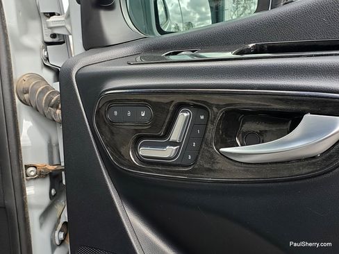 Used 2024 Mercedes-Benz Sprinter 2500 image 55