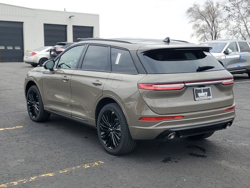 New 2026 Lincoln Corsair Premiere image 3