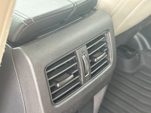 Used 2023 Nissan Rogue SV w/ SV Premium B Package FWD image 27