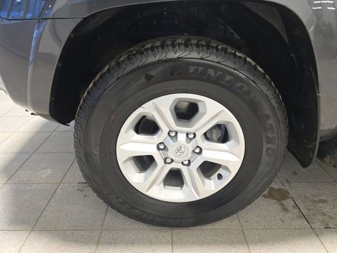 Used 2023 Toyota 4Runner SR5 Premium image 9