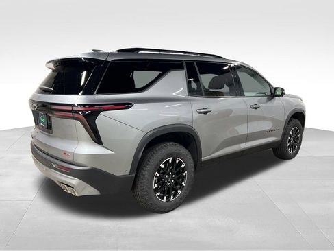 Certified 2026 Chevrolet Traverse Z71 w/ Enhanced Driving Package AWD/4WD image 9