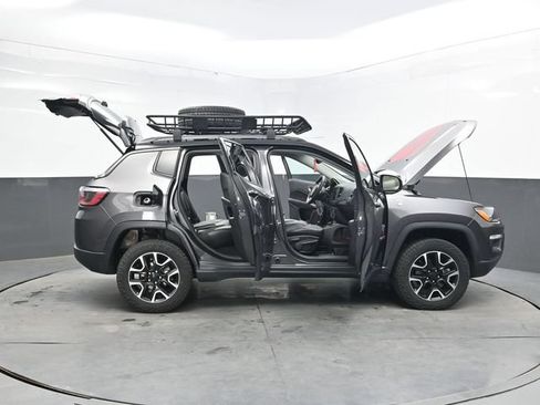 Used 2021 Jeep Compass Trailhawk AWD/4WD image 48