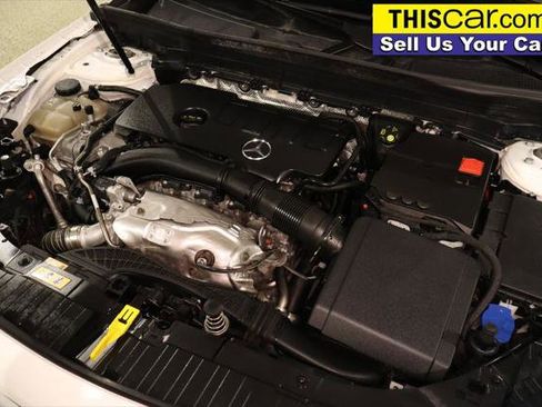 Used 2022 Mercedes-Benz GLB 250 image 24