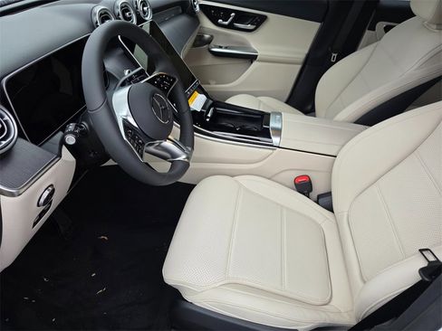 New 2026 Mercedes-Benz GLC 300 image 6