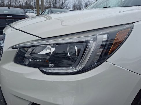 Used 2019 Subaru Outback 2.5i Premium image 9