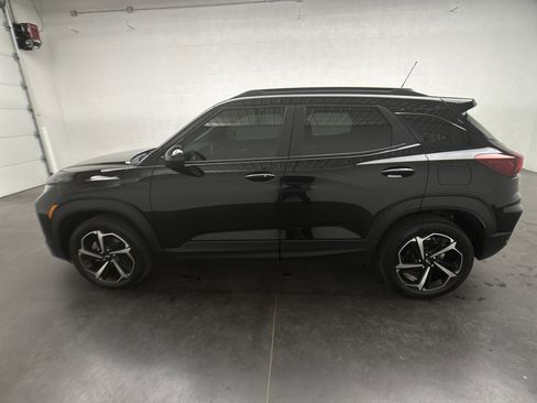 Used 2023 Chevrolet TrailBlazer RS w/ Technology Package image 5