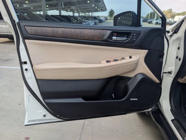 Used 2016 Subaru Outback 2.5i Limited AWD/4WD image 22