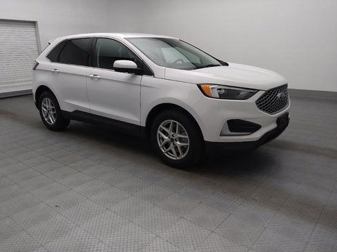 Used 2024 Ford Edge SEL image 11