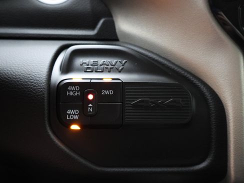 Used 2024 RAM 2500 Laramie AWD/4WD image 46