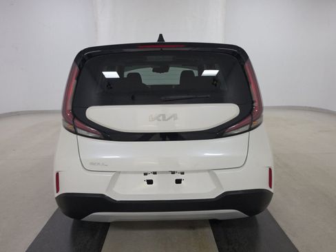 Used 2024 Kia Soul EX FWD image 7
