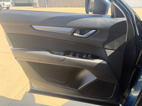 Used 2020 MAZDA CX-5 Sport FWD image 9