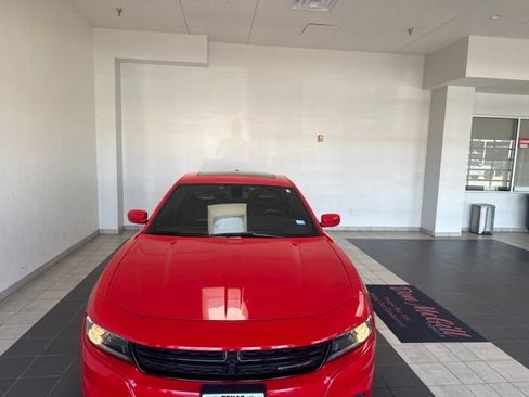 Used 2022 Dodge Charger SXT w/ Leather Interior Group RWD image 3