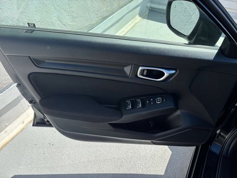 Used 2025 Honda Civic Sport image 18
