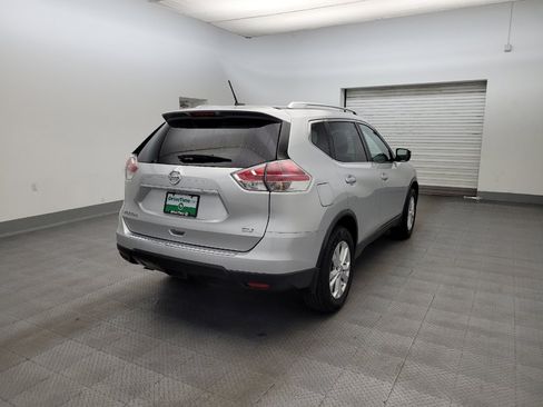 Used 2015 Nissan Rogue SV FWD image 9