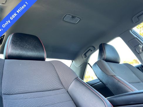 Used 2017 Toyota Camry SE image 16