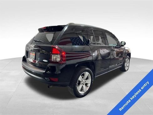 Used 2016 Jeep Compass Latitude AWD/4WD image 5