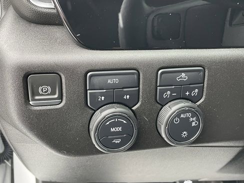 Certified 2024 Chevrolet Silverado 1500 LT image 29