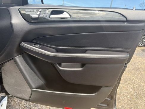 Used 2017 Mercedes-Benz GLS 450 4MATIC image 18