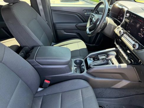 Used 2024 GMC Canyon Elevation w/ Convenience Package RWD image 15