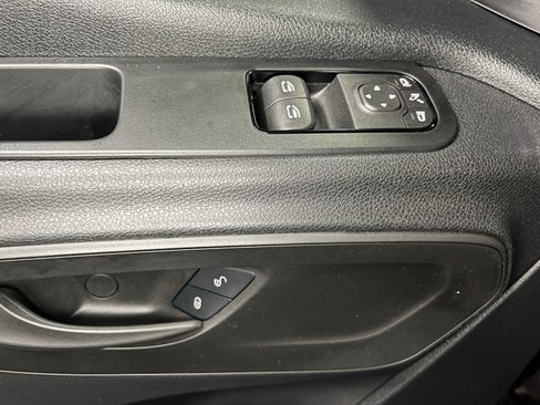 Used 2022 Mercedes-Benz Sprinter 2500 image 21